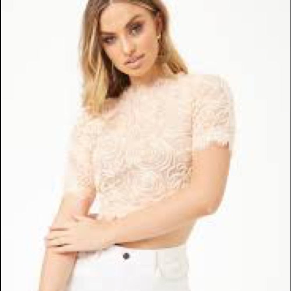 LACE ZIP CROP TOP